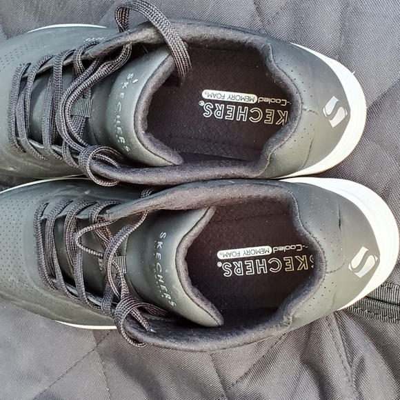 Sketchers runners - Picture 2 of 2